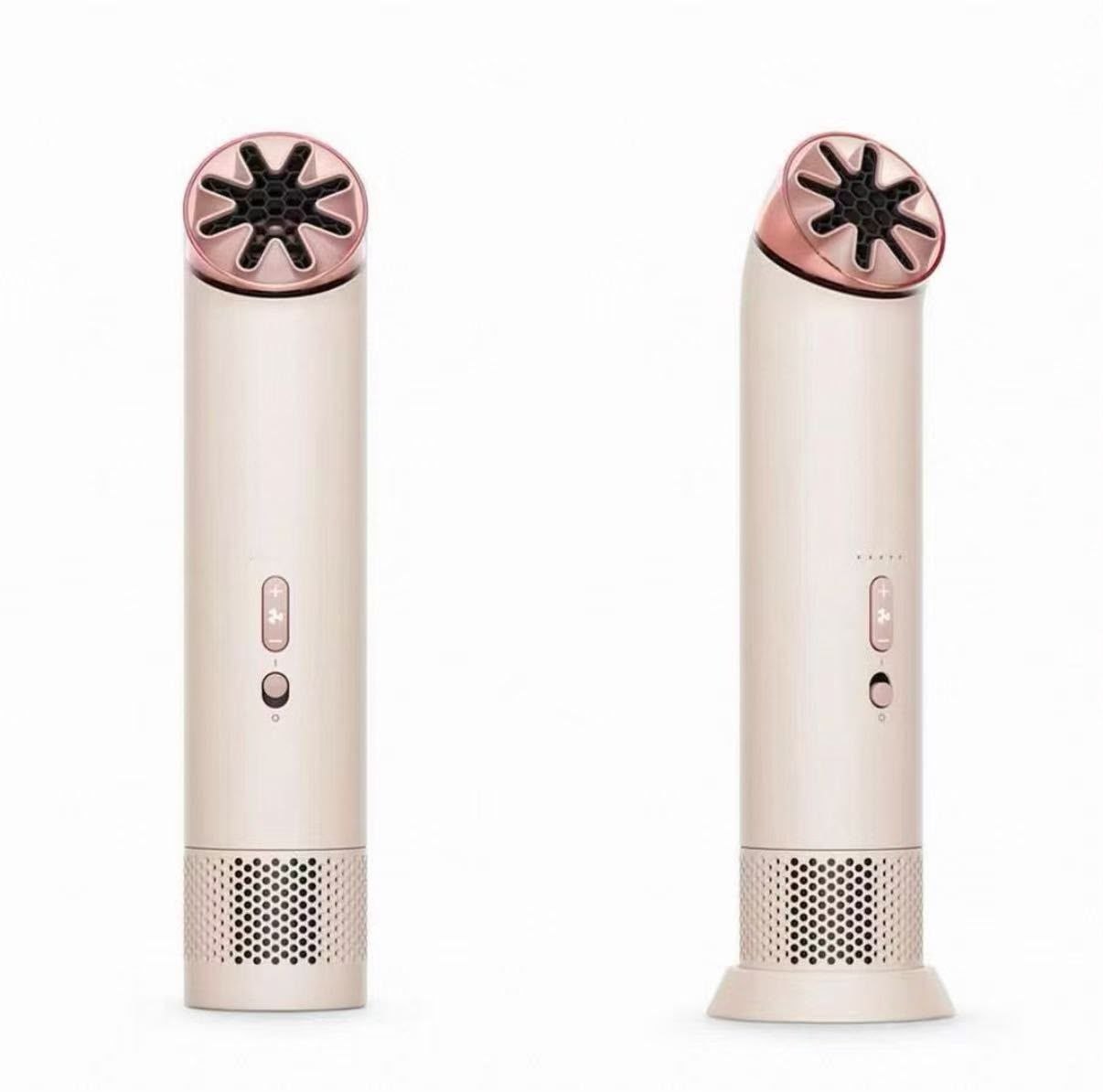Ventilateur AERVO Mini Cool avec pochette de voyage et accessoires